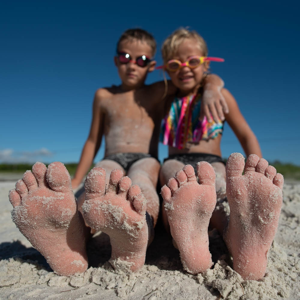 Girls feet tickling