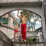 shirtless teen with sixpack (6 of 11)